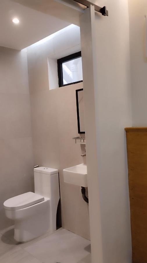 Aurora Suites Pasay Bagian luar foto